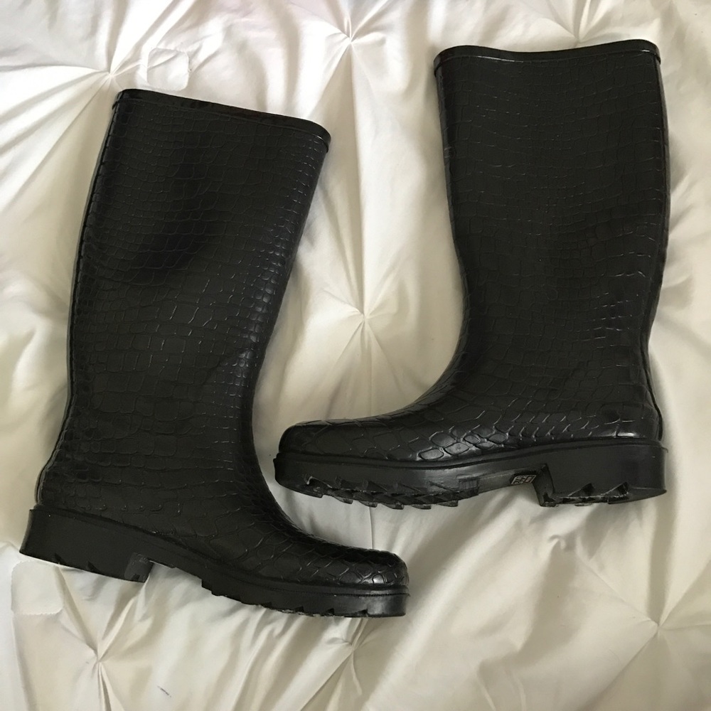 Black Snake Rain Boots Size 6