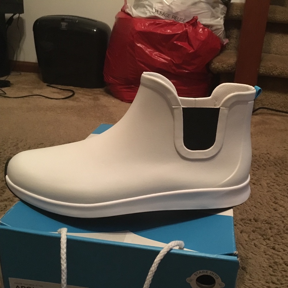 Native Apollo Rain (White)