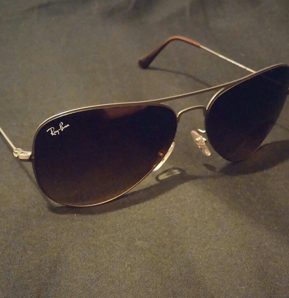 Authentic like new ray bans
