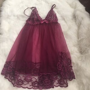 Fredricks baby doll lingerie in small