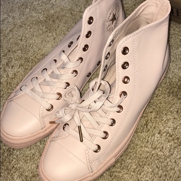 nude color converse