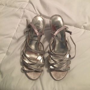Strapped silver heels 👠 I.Miller brand