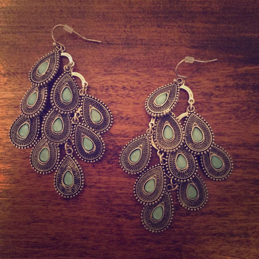 NWOT chandelier earrings