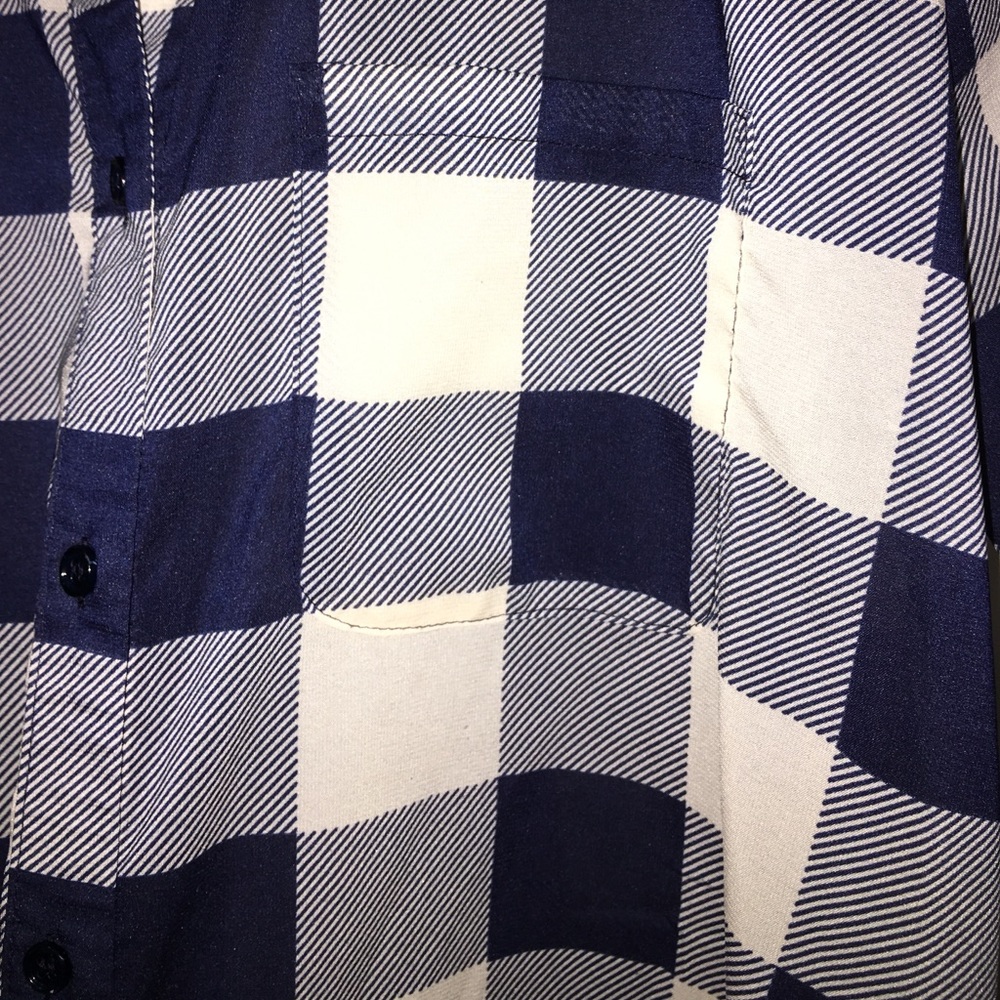 Shear checkered button down - Picture 2 of 4