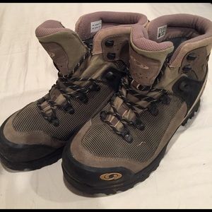 Salomon Gore-Tex Hiking Boots
