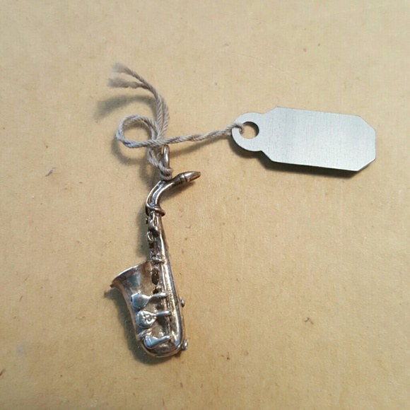 *RARE* 1970's-80's Vintage Sterling Sax Charm - Picture 2 of 3