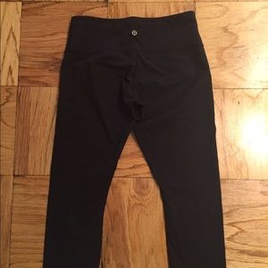Lululemon cropped leggings
