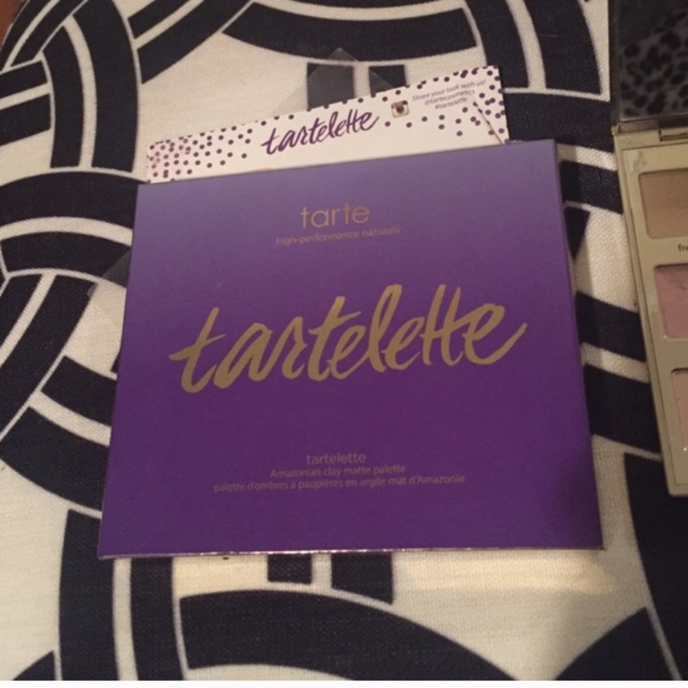 Tarte Tartelette Matte Palette