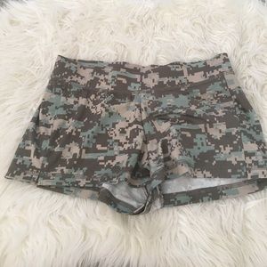 Hooters Camo Spandex