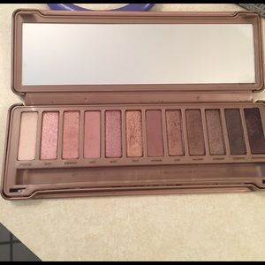 Urban Decay Naked 3