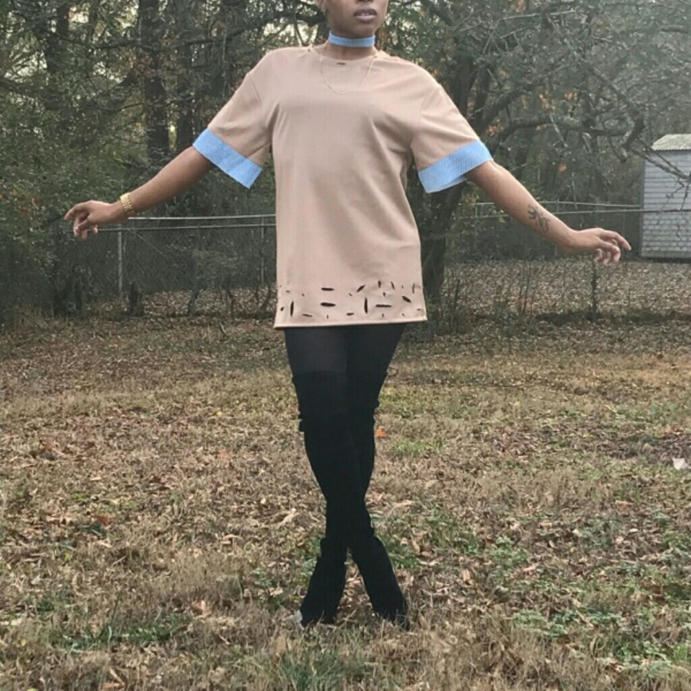 Kimmie Loose Fit Tunic w/ Free Choker