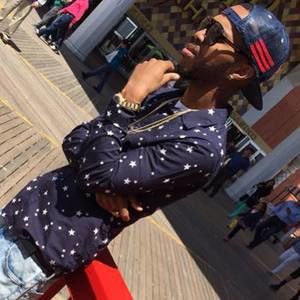 Meet your Posher, Deion