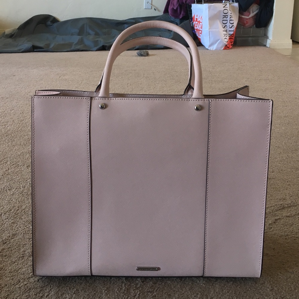Brand new Rebecca minkoff purse