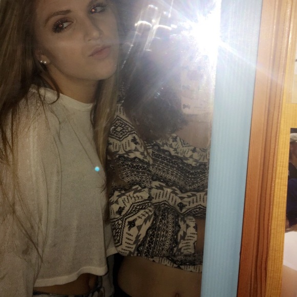 Meet your Posher, Olivia - Picture 1 of 1