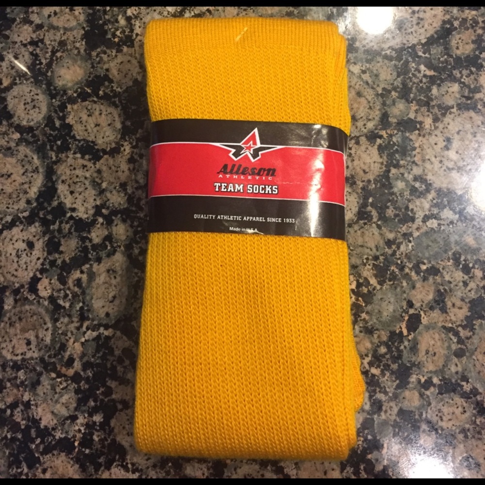 ⚾️PRICE DROP‼️Softball/Baseball Athletic Socks⚾️