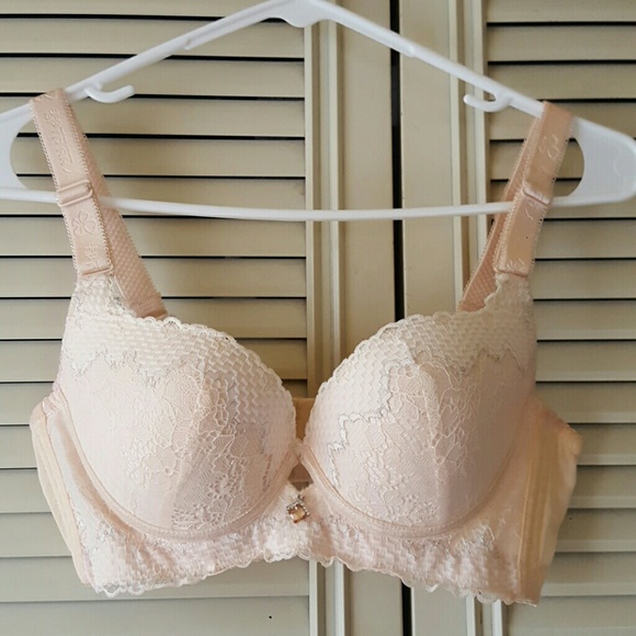 Other - Sexy comfy Cream color Bra, Size 34B