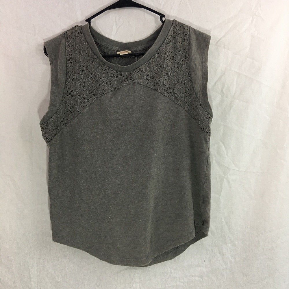 Lace muscle tank