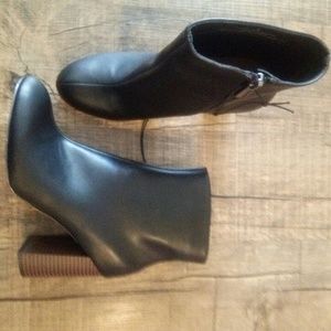 NWOT Merona Booties