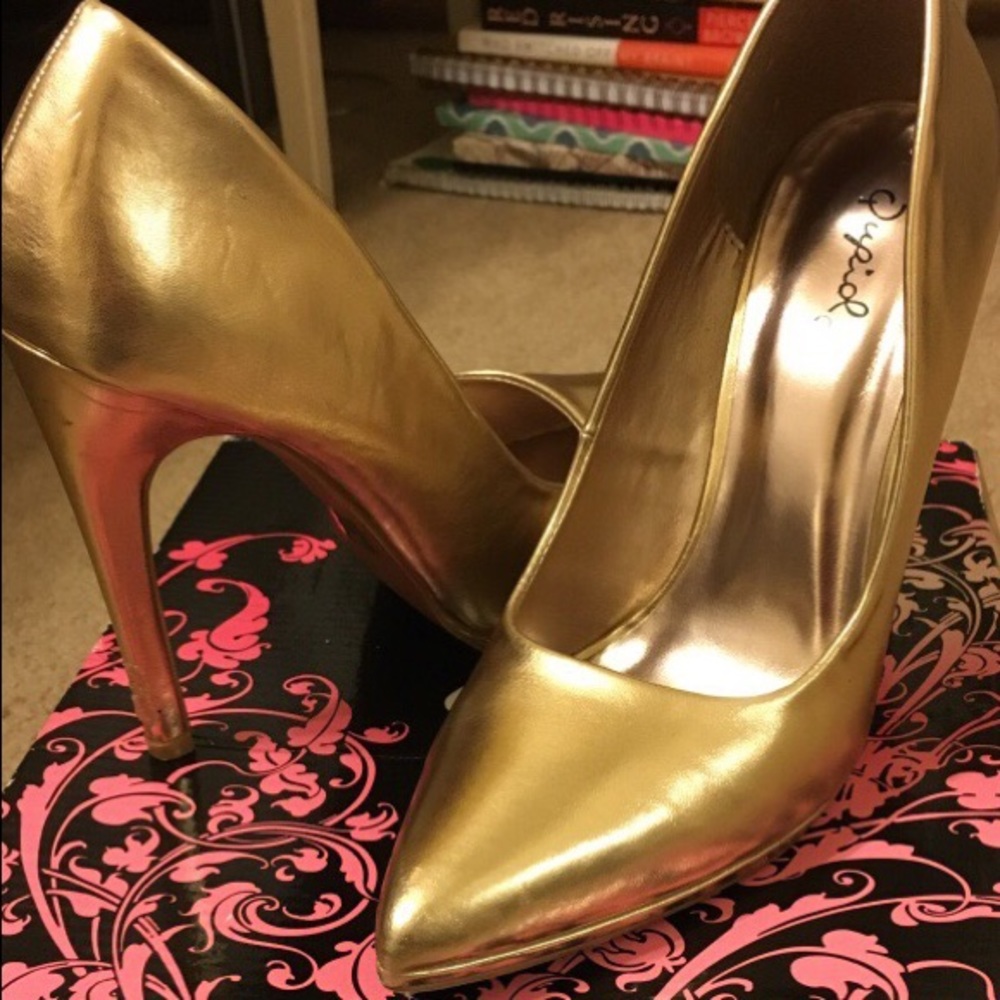 Gold sexy pointy toe high heels
