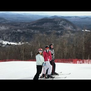 Meet your Posher, Ava