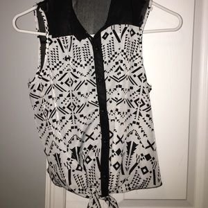 Aztec tie-up button down crop top!