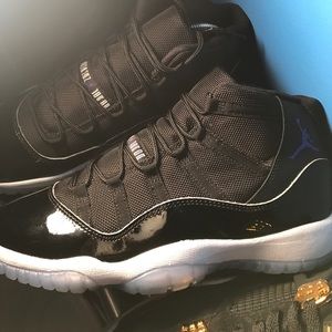 jordan 11 space jam