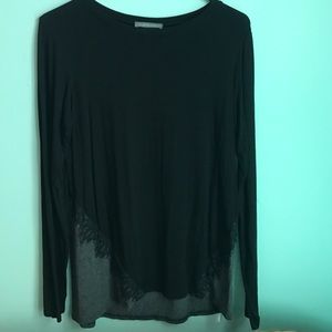 Cute long sleeved black shirt!