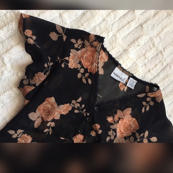 Sheer Top With Roses - Picture 2 of 4