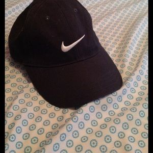 Nike grey/black hat! Never worn!