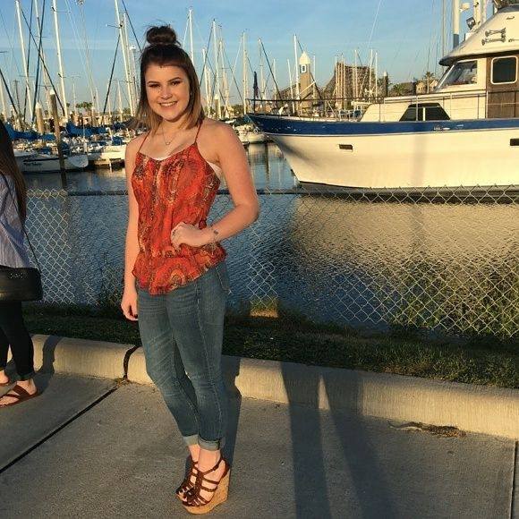 Meet your Posher, Kylee - Picture 1 of 1