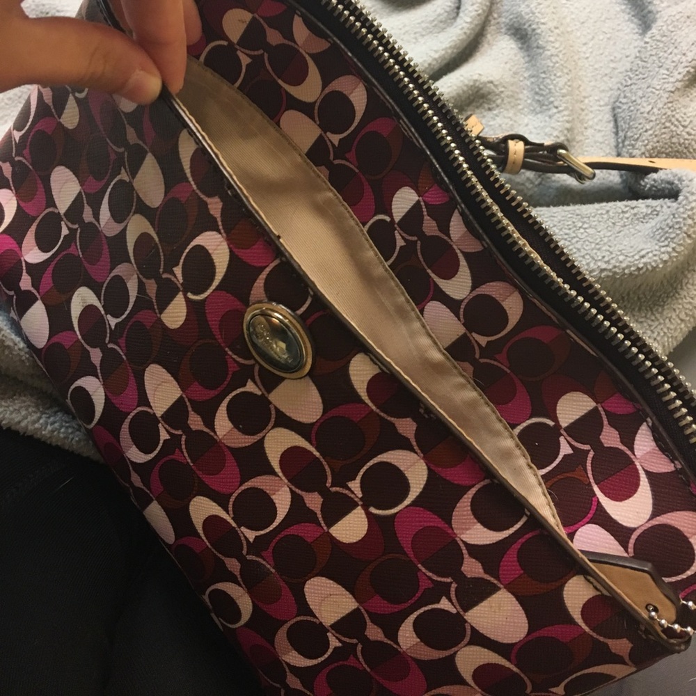 Coach Purse - Picture 5 of 7