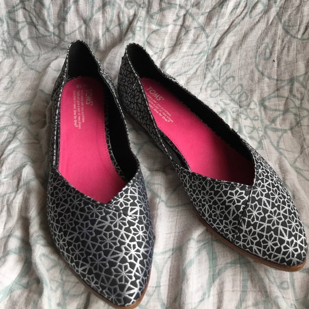 Toms shoes