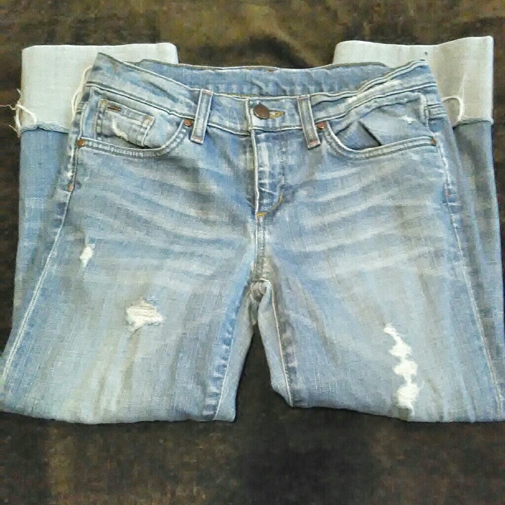 Joe's Jeans distressed capri pants size W25