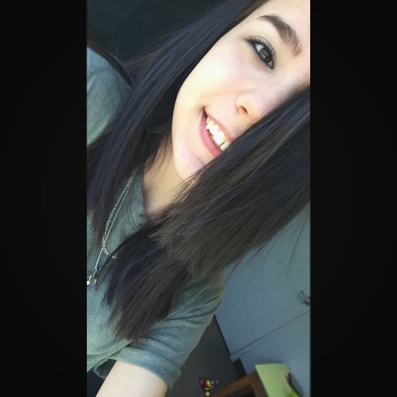 Meet your Posher, Kylee - Picture 1 of 1