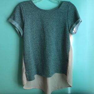 Short sleeve grey/peach knit top