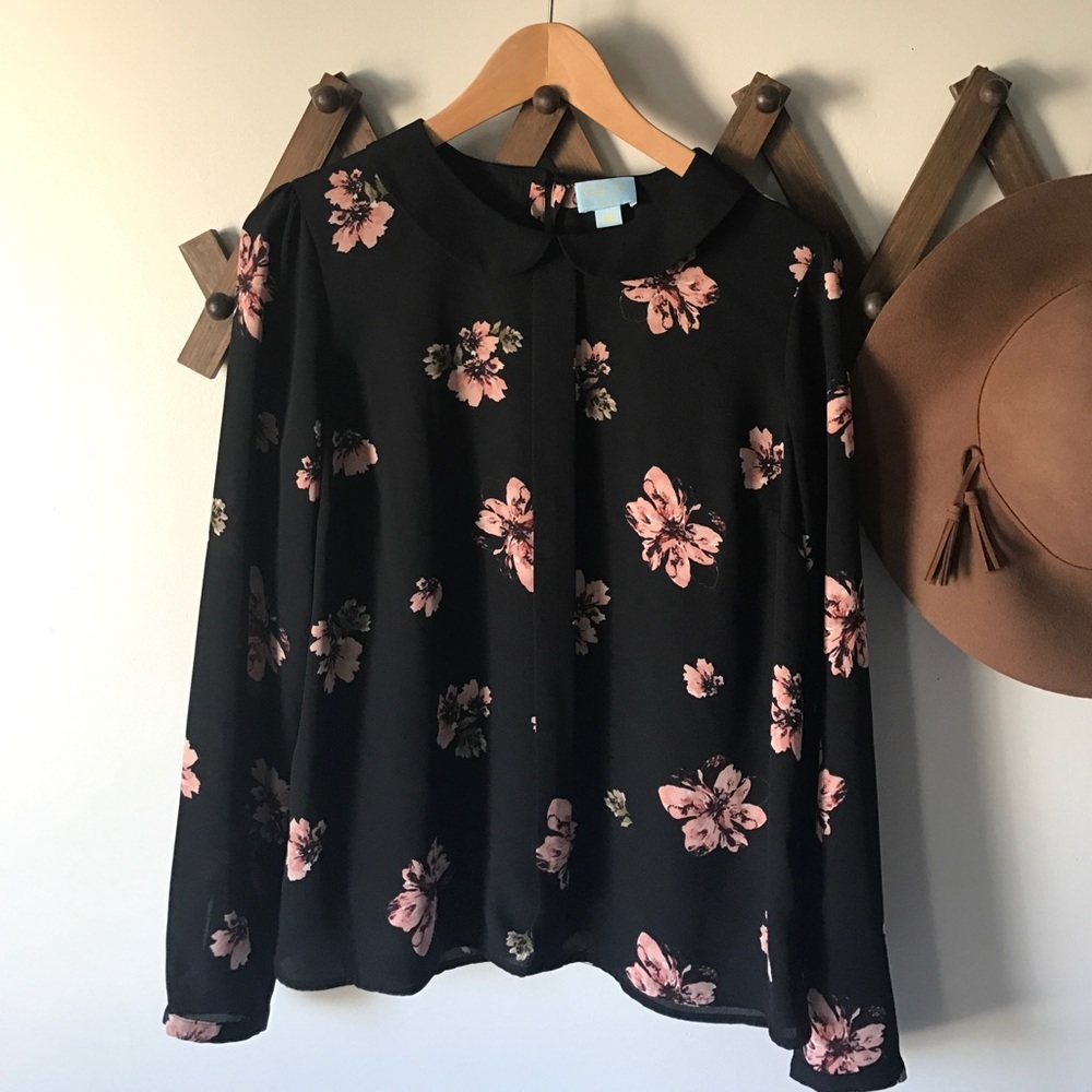CeCe by Cynthia Steffe floral peter pan collar top