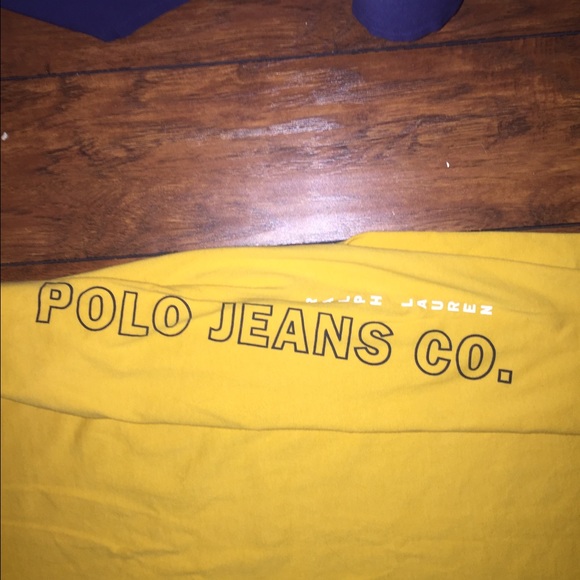 Ralph Lauren Tee - Picture 2 of 4