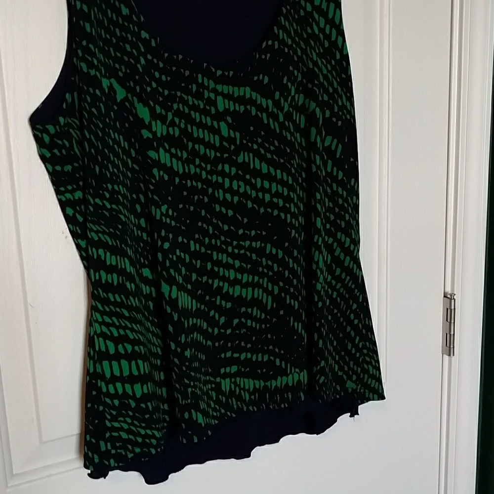 Reversible tank.