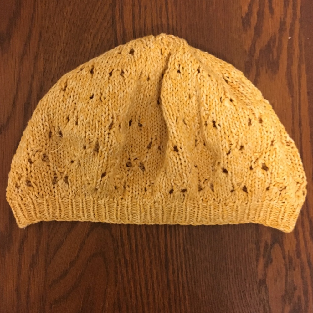 Yellow beanie - Picture 2 of 4