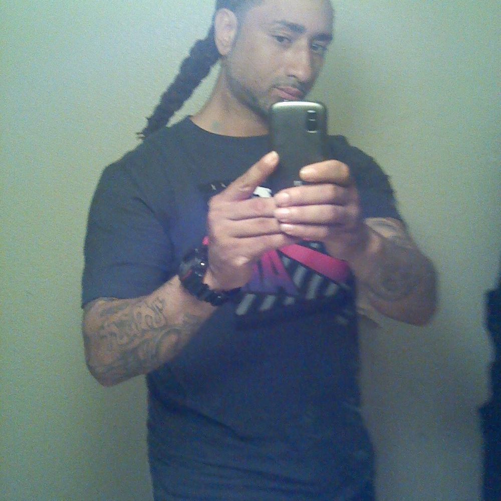 Meet your Posher, Malik