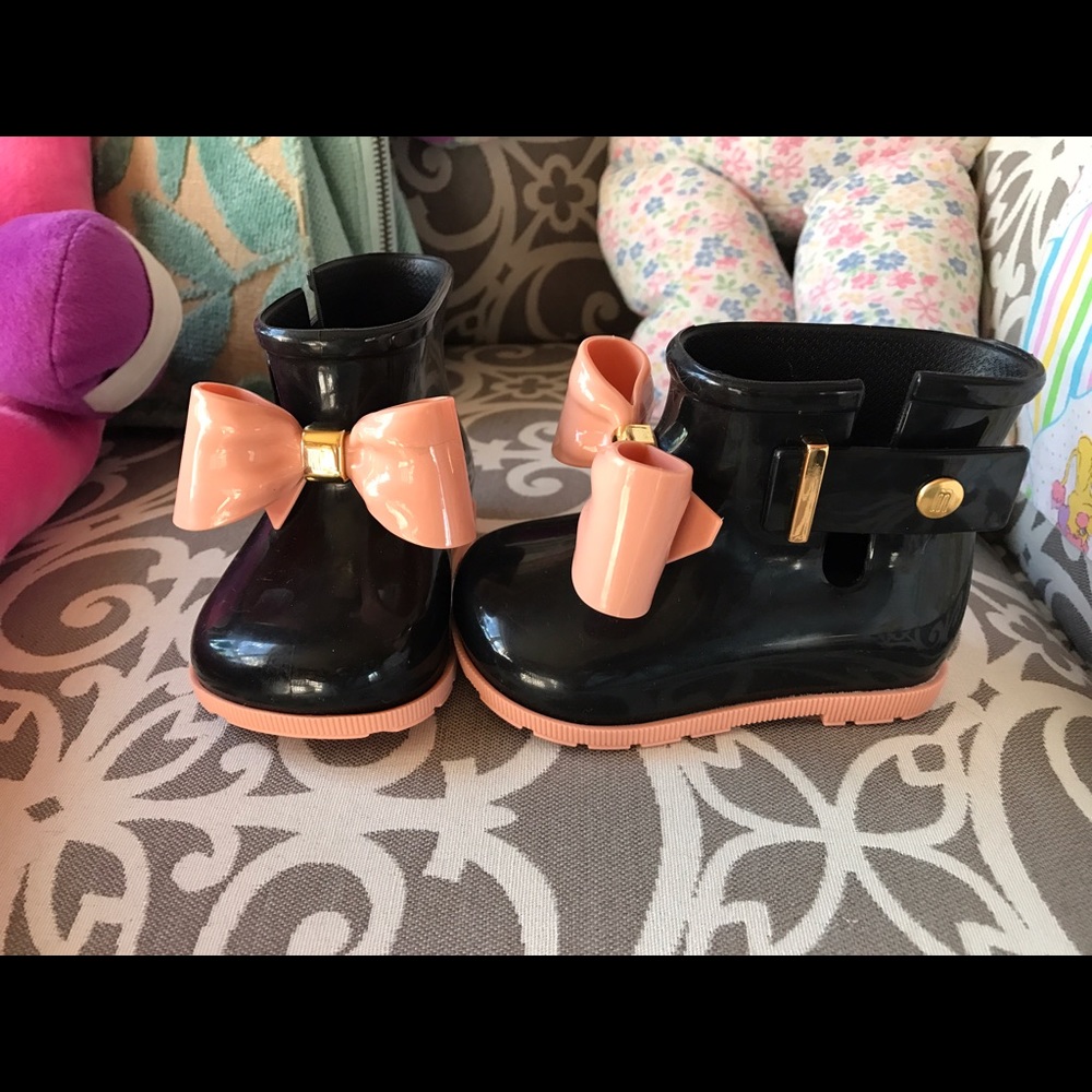 Mini Melissa boots