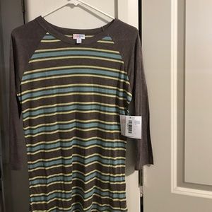 LuLaRoe Randy Tee! (xs)