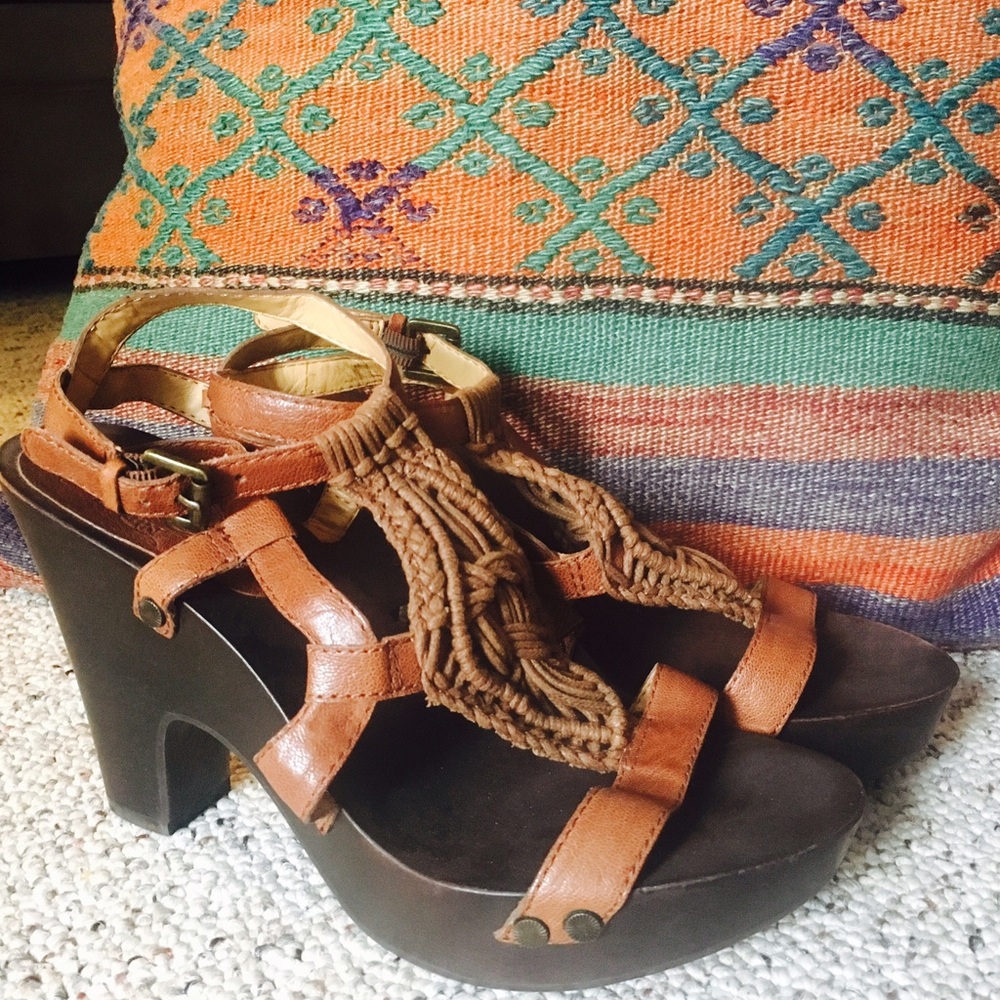 Wooden Platform Sandal