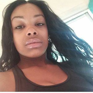 Meet your Posher, Nezee