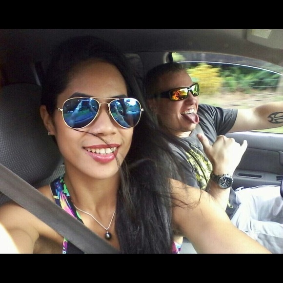 🌷 Meet your Posher 🤗 - Picture 6 of 8