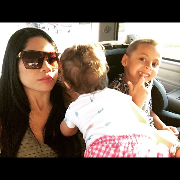 🌷 Meet your Posher 🤗 - Picture 4 of 8