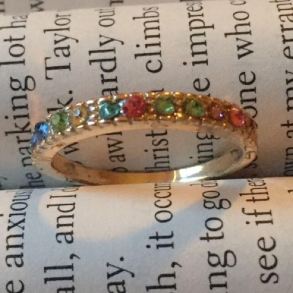 Get 25% off 💍 A19 Rhinestones Gold Thin Band Ring