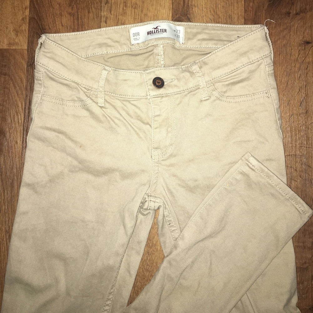 Hollister Khaki skinny jeans