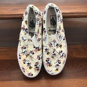 Vans x Disney Classic Slip-On Minnie Mouse
