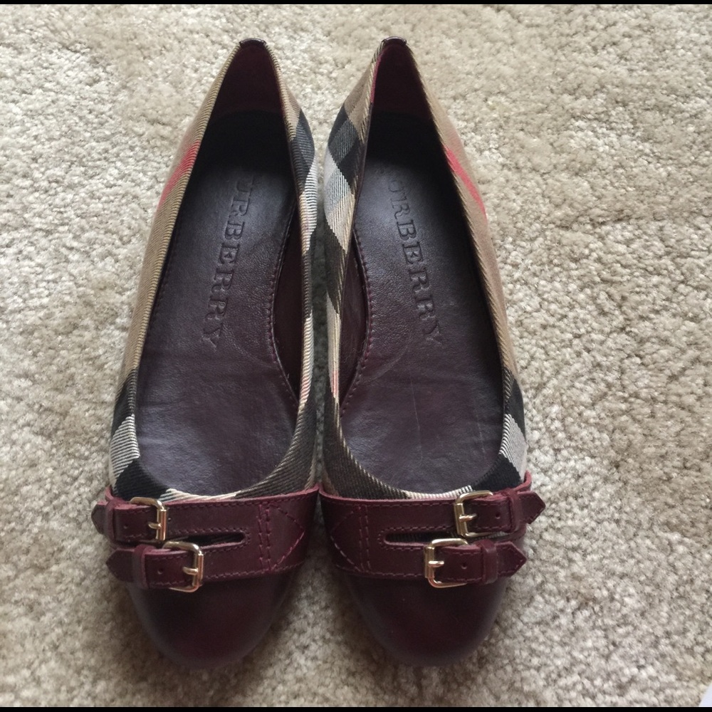 Burberry flats